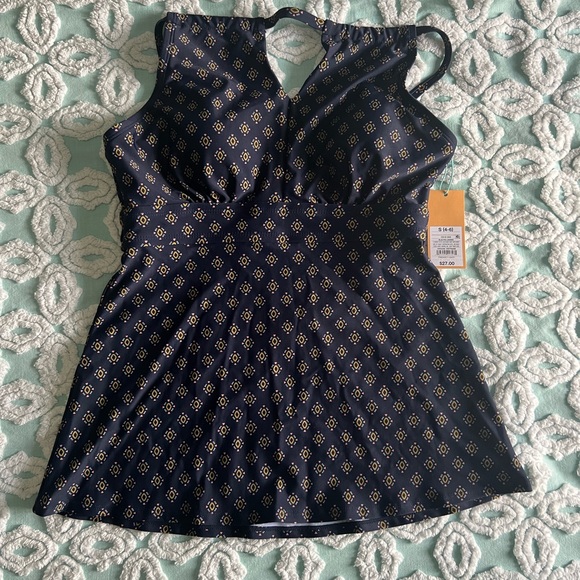 Keyhole tankini NEW with tags! - Picture 3 of 8